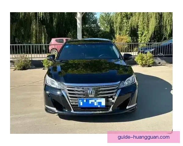 皇冠和XX哪个好全面对比优缺点性能价格选购指南解析深度分析帮助你轻松选择 皇冠和XX哪个好全面对比优缺点性能价格选购指南解析深度分析帮助你轻松选择