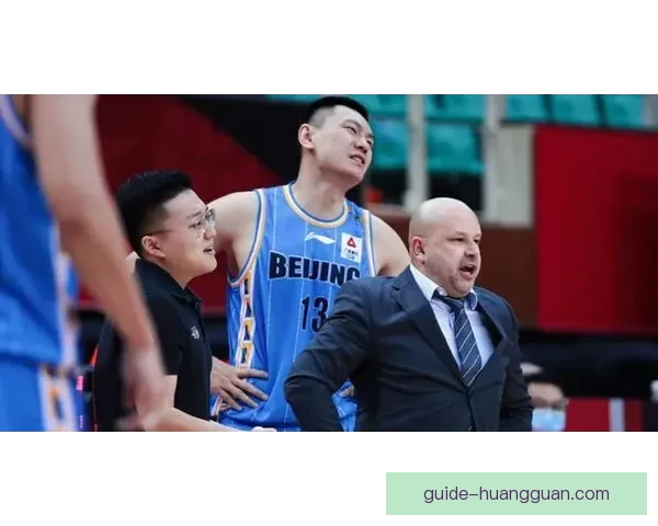 表现超预期今夏多支球队欲挖角湖人或为里夫斯开顶薪合同